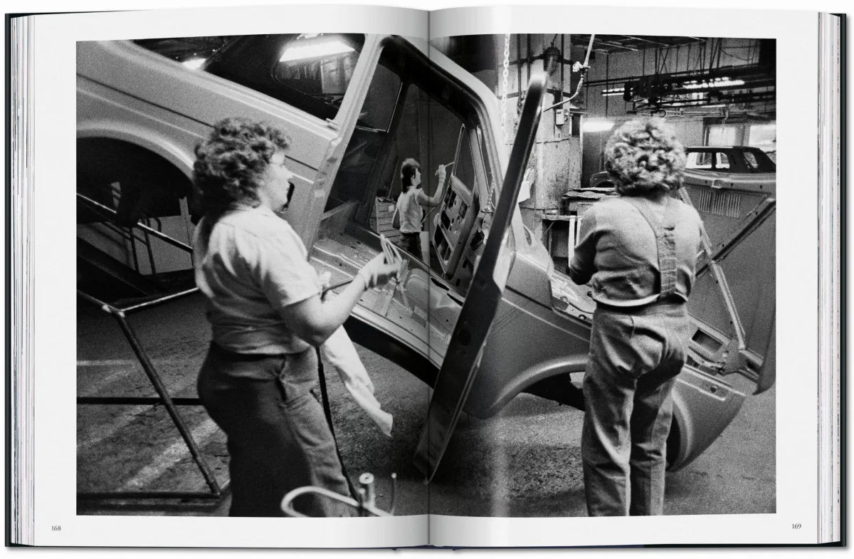 Sebastião Salgado / Workers