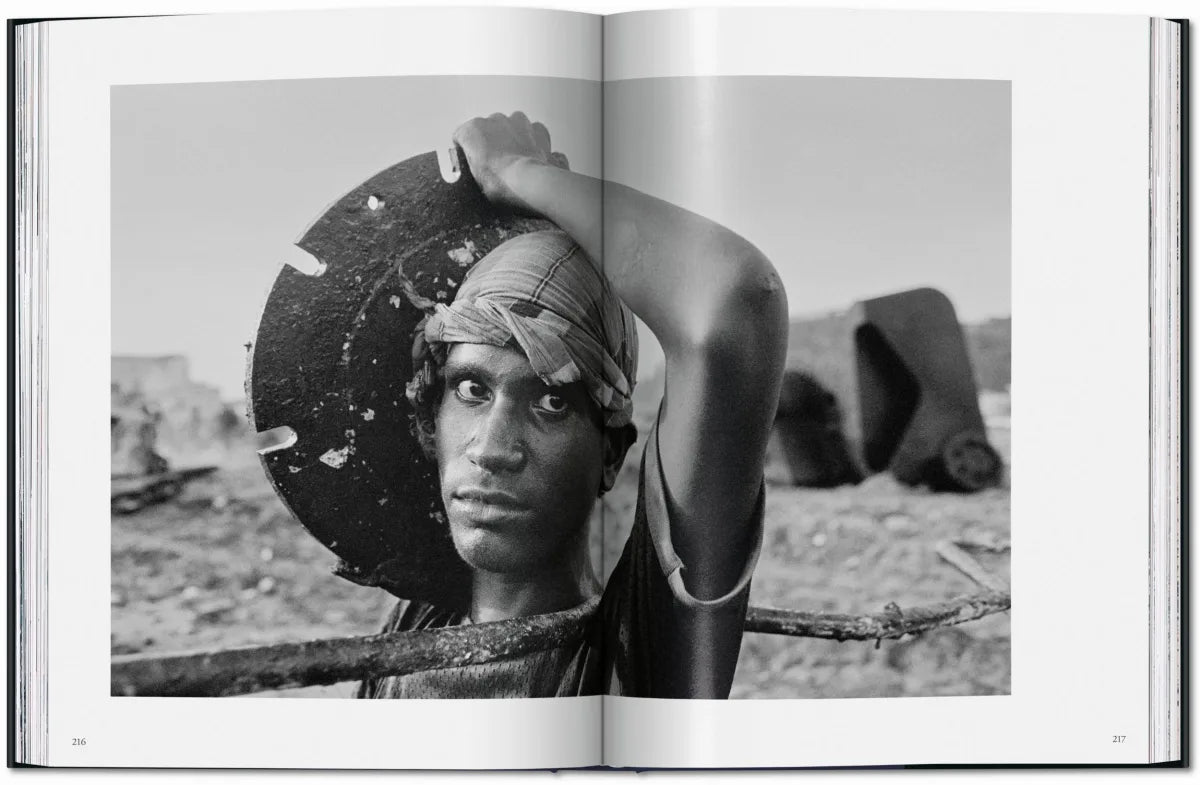 Sebastião Salgado / Workers
