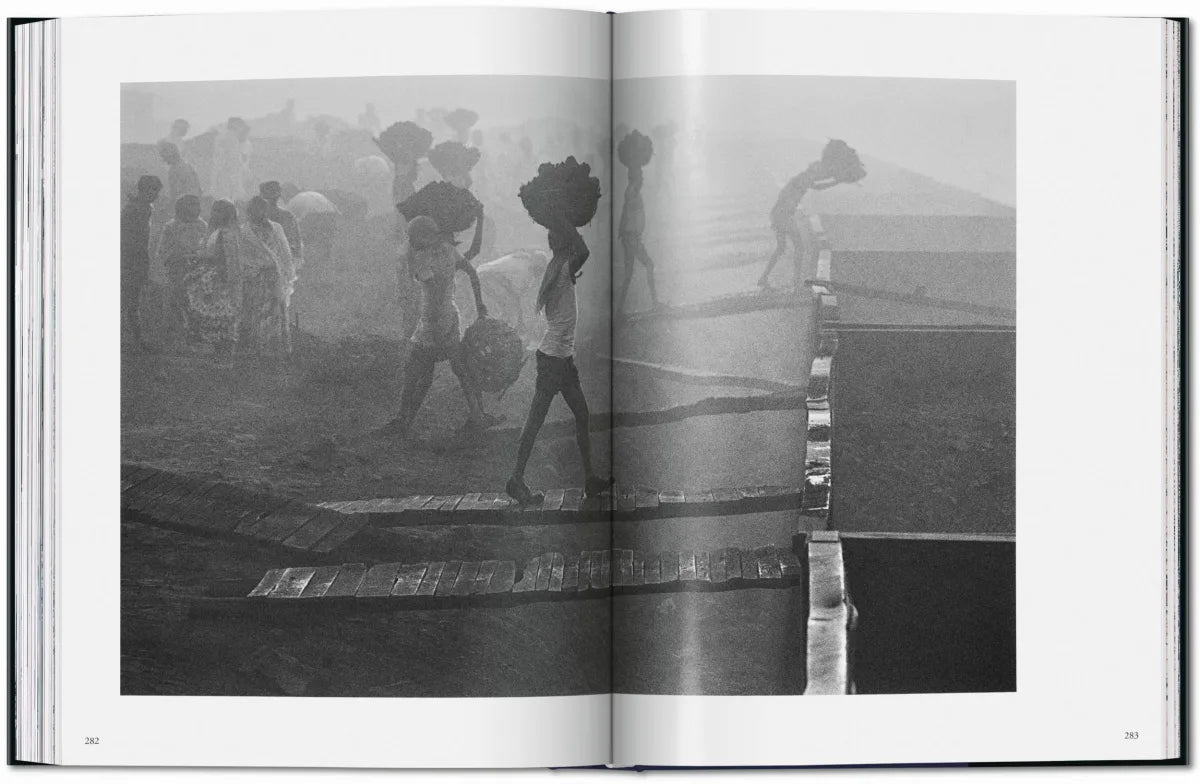 Sebastião Salgado / Workers
