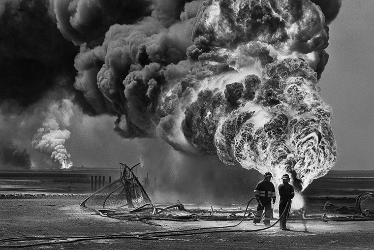 Sebastião Salgado / Kuwait. A Desert on Fire