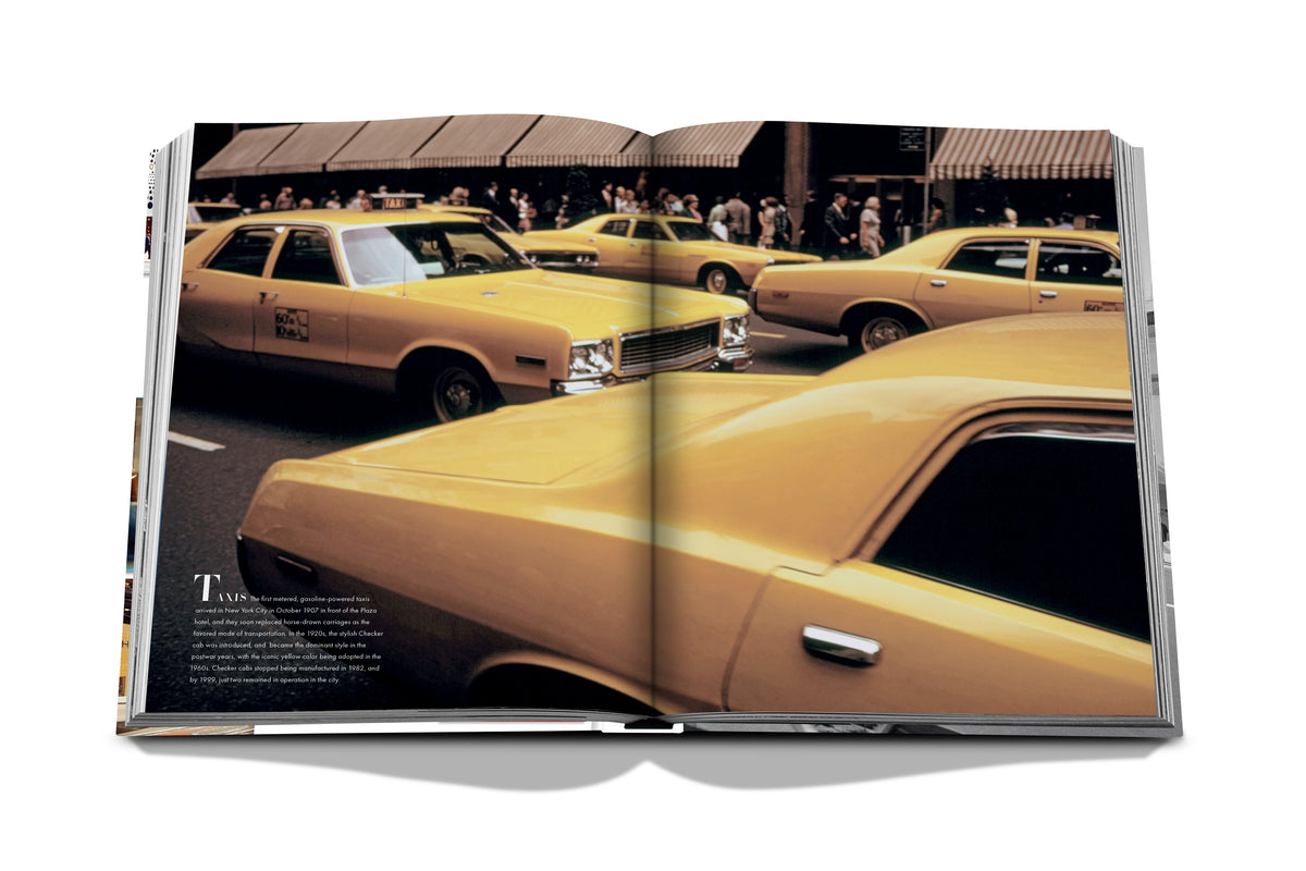 5th Avenue: 200 Years of Stories and Legends