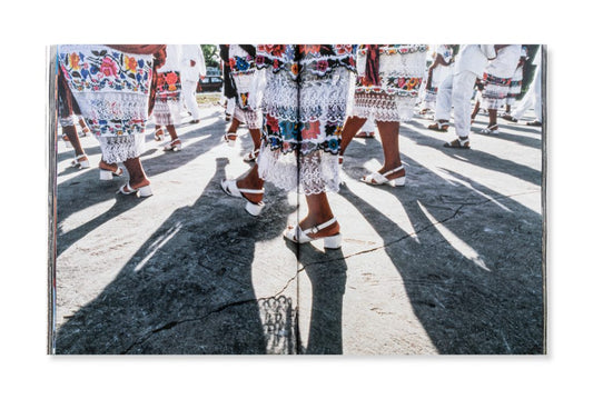 Lourdes Grobet / The Laboratorio de Teatro Campesino e Indígena: Half a Century of History