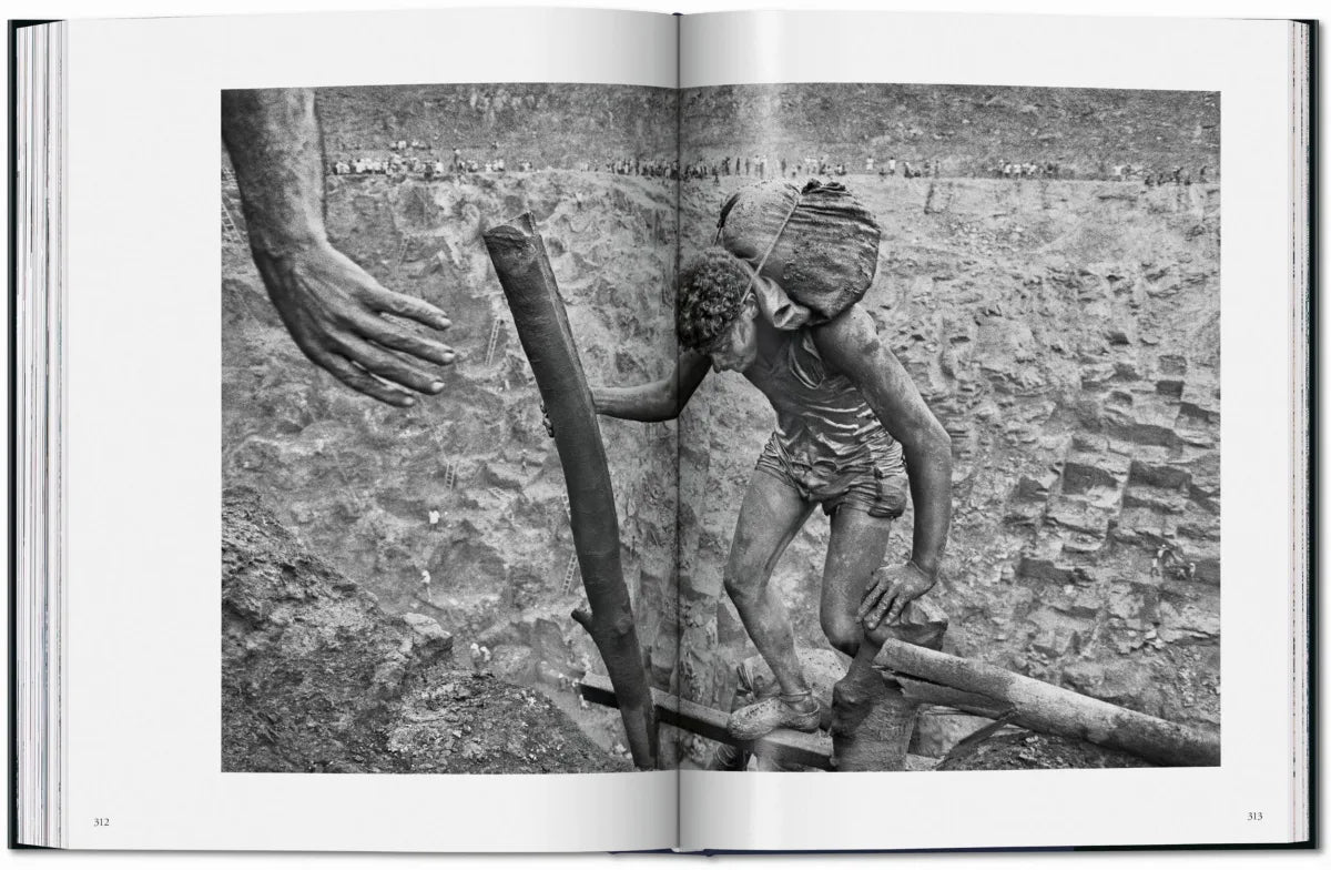 Sebastião Salgado / Workers