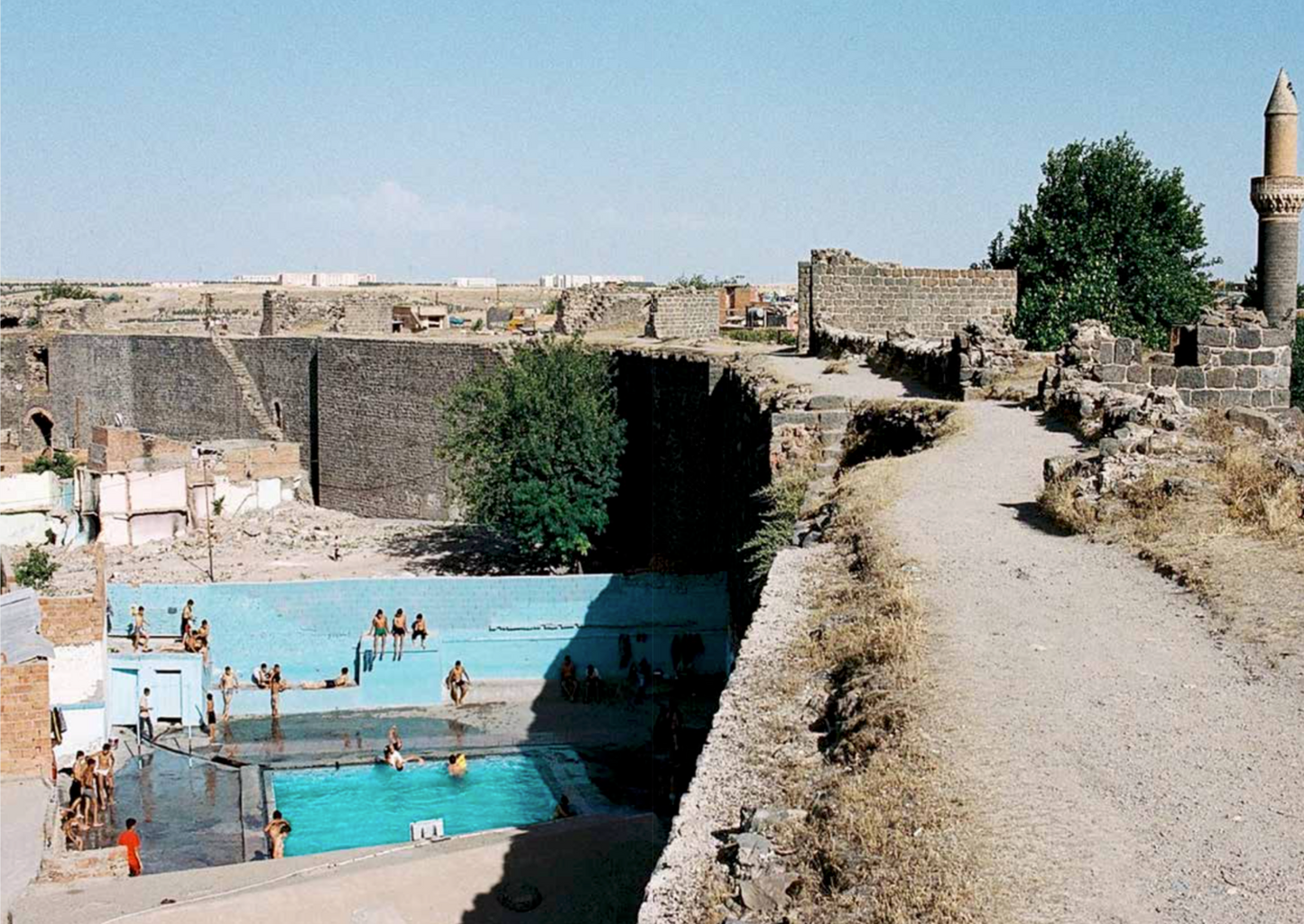 Andrej Lamut / Orient