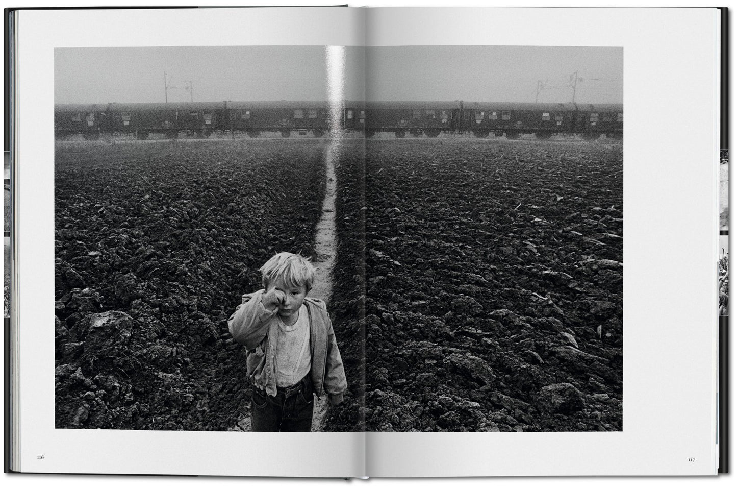 Sebastião Salgado / Exodus