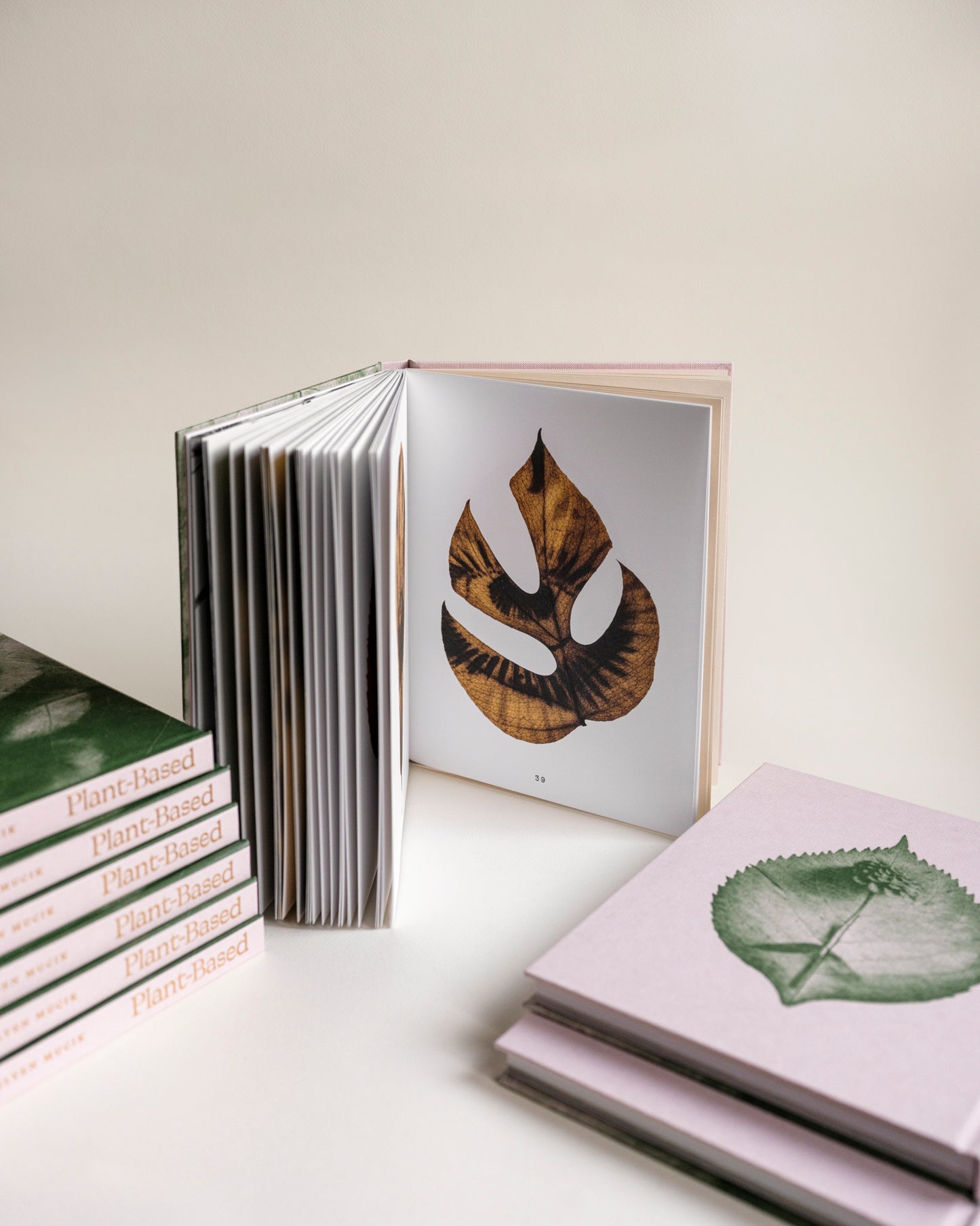 Tilyen Mucik / Plant-Based