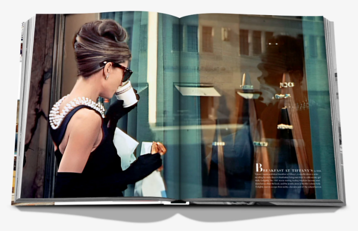 5th Avenue: 200 Years of Stories and Legends