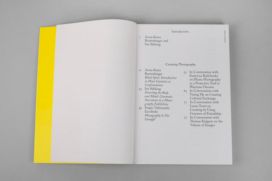 Why exhibit? Vol. 2 On Curating Photography (ur. Anna-Kaisa Rastenberger, Iris Sikking)