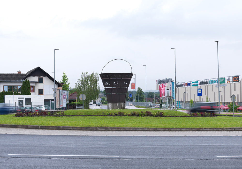 Jaka Babnik, Miha Colner / Najboljša lokacija