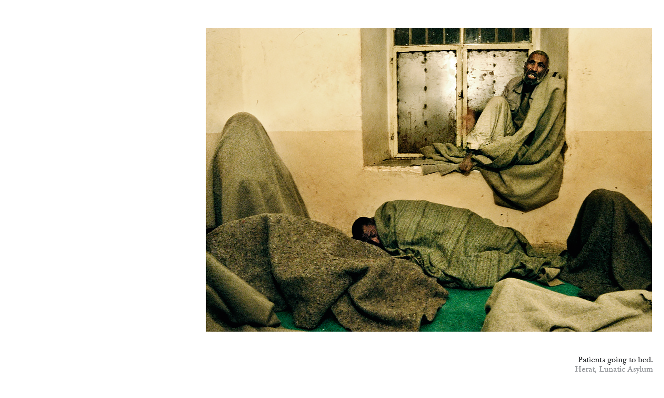 Manca Juvan / Afganistan: Unordinary Lives